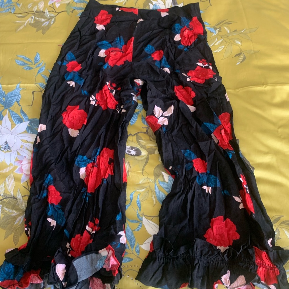 Club Monaco size 8 wide leg black pants